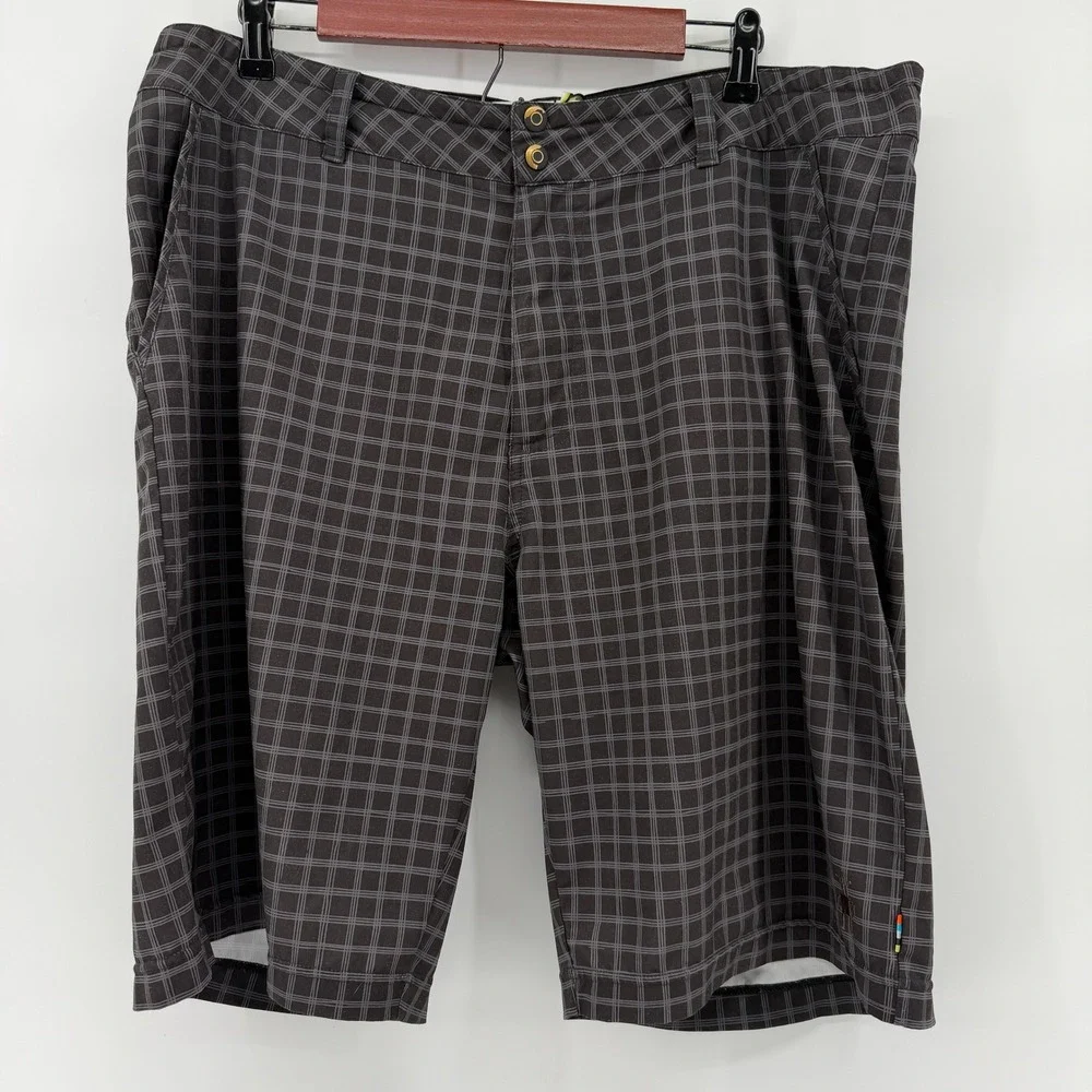 Smartwool Performance Shorts Mens XL Black Grid Plaid Merino Lining Hiking Swim